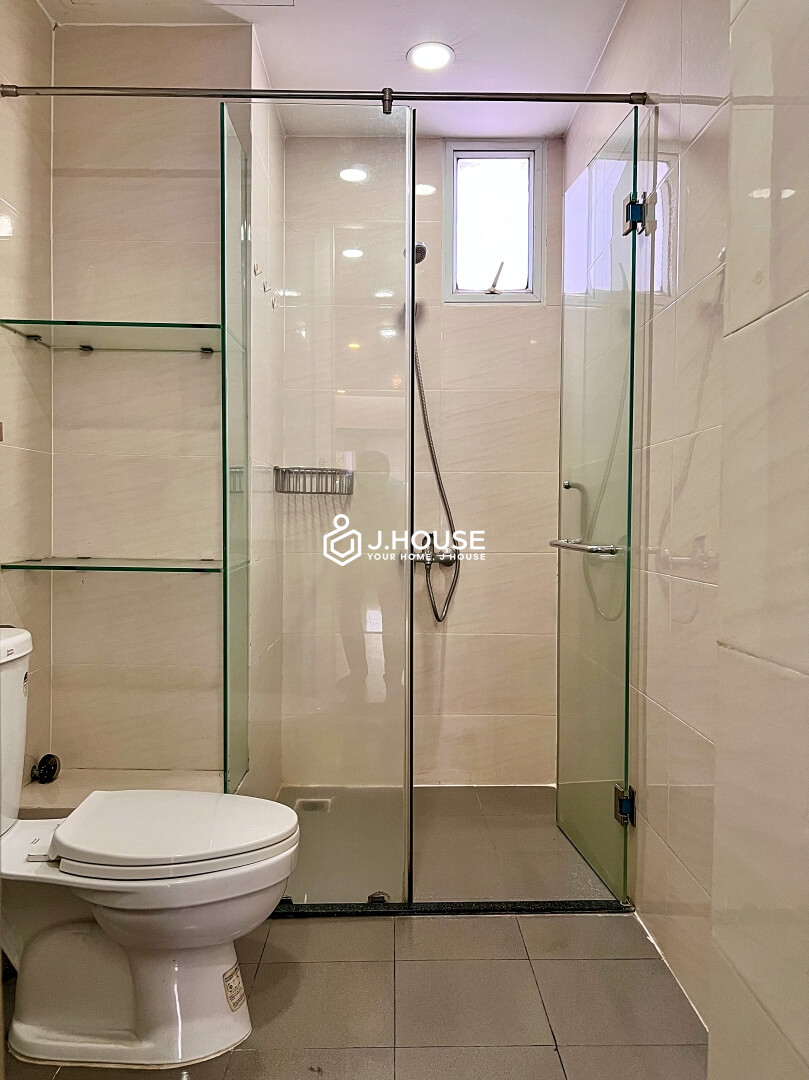 Fully furnished studio apartment for rent at Ton Apartment, District 1, HCMC