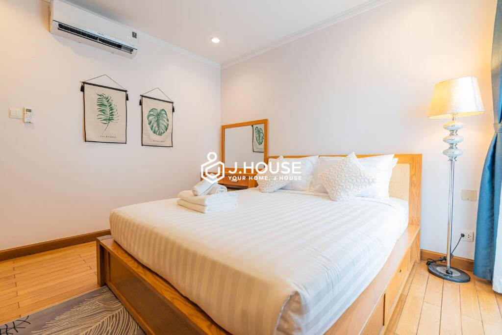 Modern 1 bedroom apartment at Saigon Pavillon, Ba Huyen Thanh Quan, District 3, HCMC