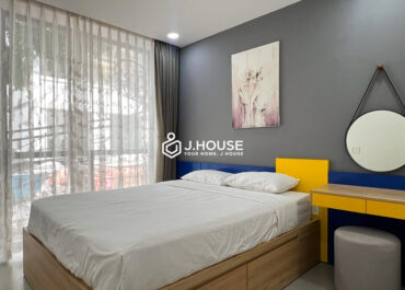 Modern 1 bedroom apartment for rent at Estar Apartment, District 3