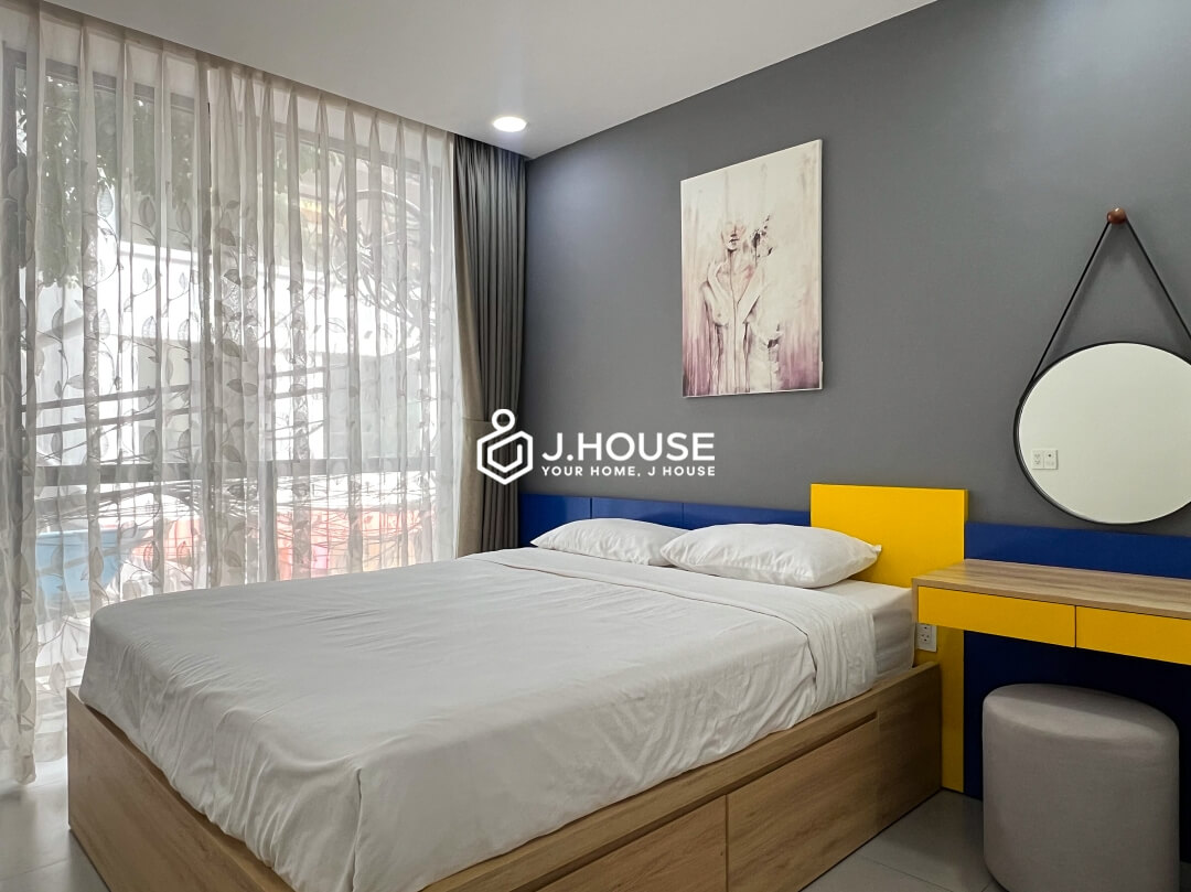 Modern 1 bedroom apartment for rent at Estar Apartment, District 3