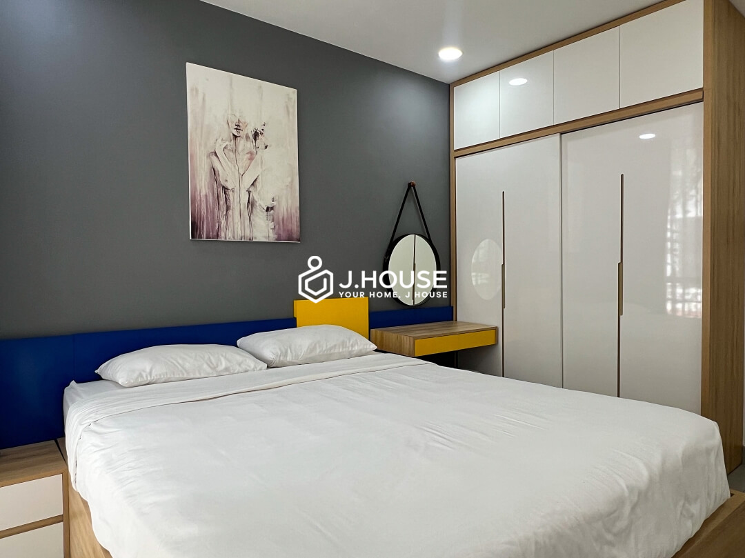 Modern 1 bedroom apartment for rent at Estar Apartment, District 3