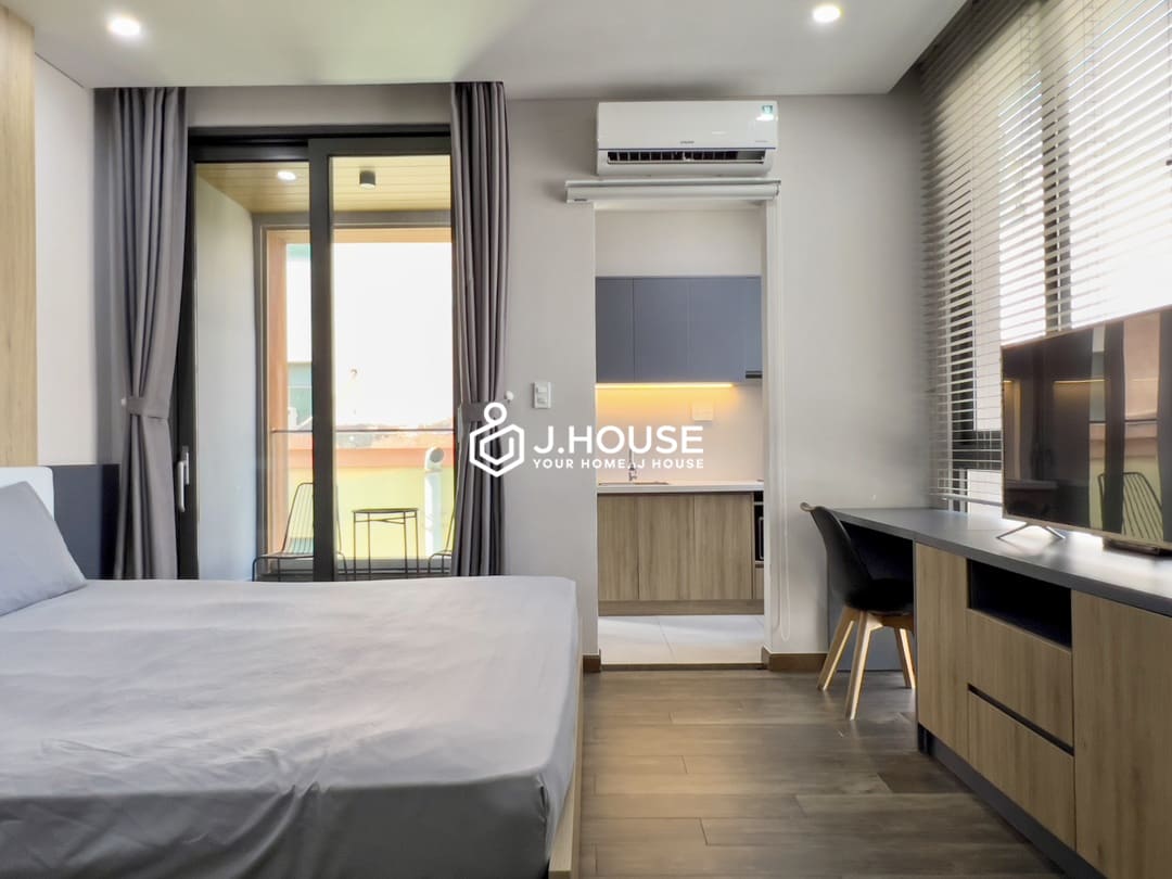 Modern studio apartment for rent with balcony at AV House, District 3, HCMC