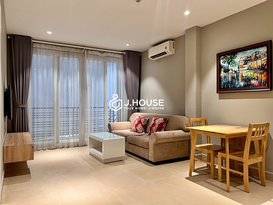 Rent a 1 br apartment on Nguyen Huu Canh Street, Binh Thanh District