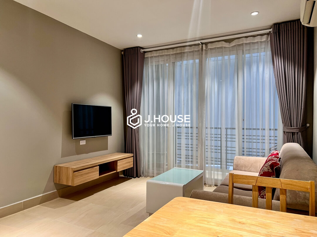 Rent a 1 br apartment on Nguyen Huu Canh Street, Binh Thanh District