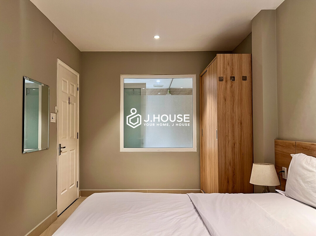 Rent a 1 br apartment on Nguyen Huu Canh Street, Binh Thanh District