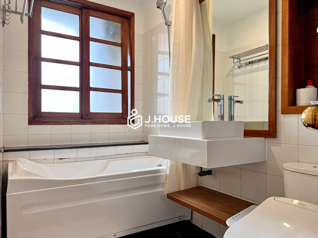 Rent studio apartment at Locasis Japanese Service Apartment, District 1, HCMC