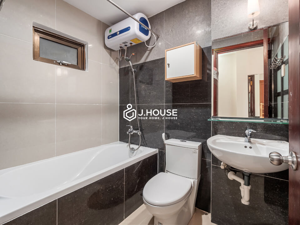 Studio apartment for rent with balcony at Twinpines, District 1, HCMC