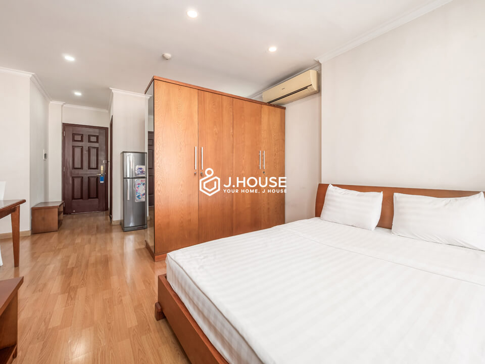 Studio apartment for rent with balcony in Binh Thanh District - Chi's Apartment