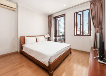 Studio apartment for rent with balcony in Binh Thanh District - Chi's Apartment