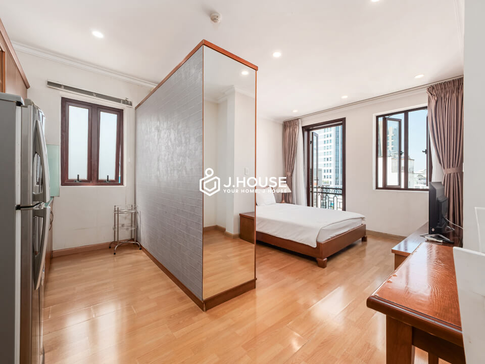 Studio apartment for rent with balcony in Binh Thanh District - Chi's Apartment