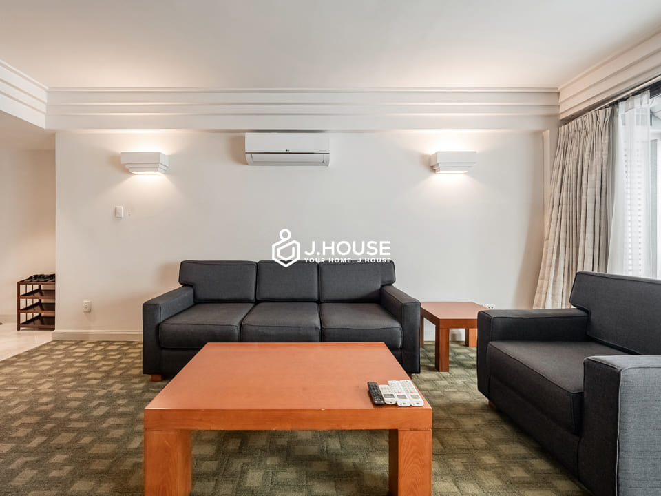 2br apartment for rent with balcony at Saigon Apartment, District 3, HCMC