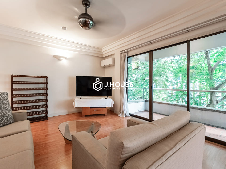 3br duplex apartment for rent at Saigon Apartment, District 3, HCMC