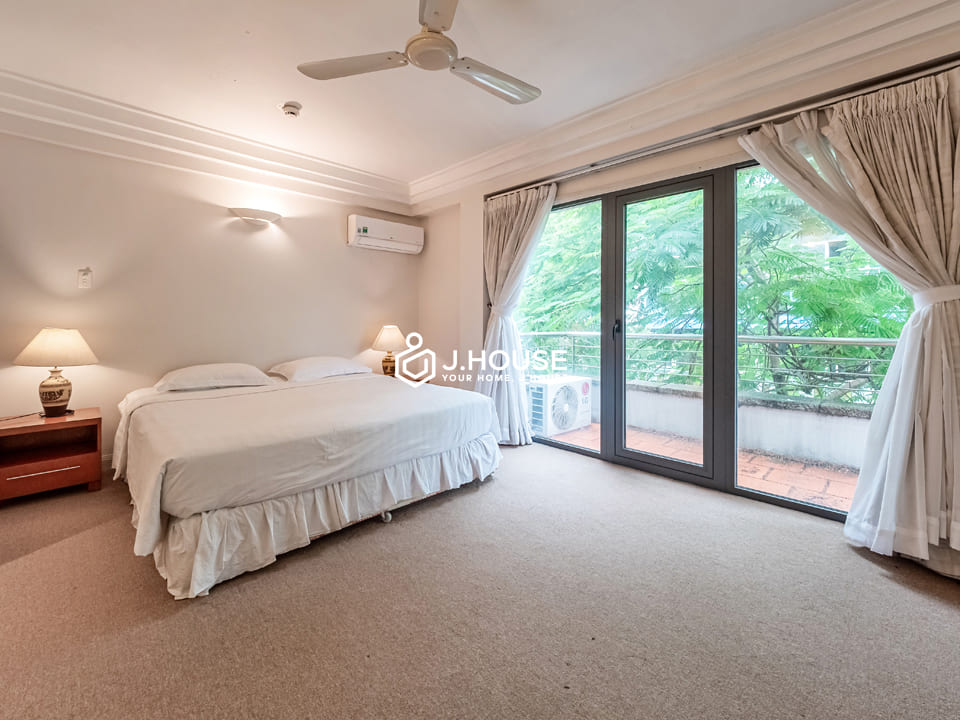 3br duplex apartment for rent at Saigon Apartment, District 3, HCMC