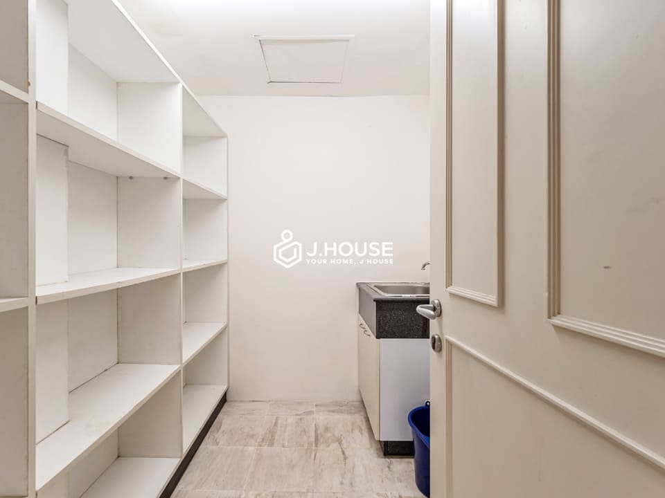 3br duplex apartment for rent at Saigon Apartment, District 3, HCMC