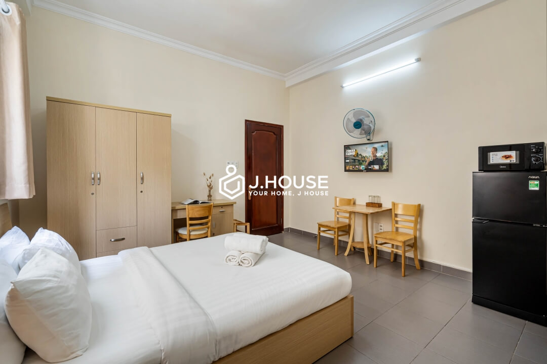 Affordable serviced apartment for rent in the heart of District 1, HCMC