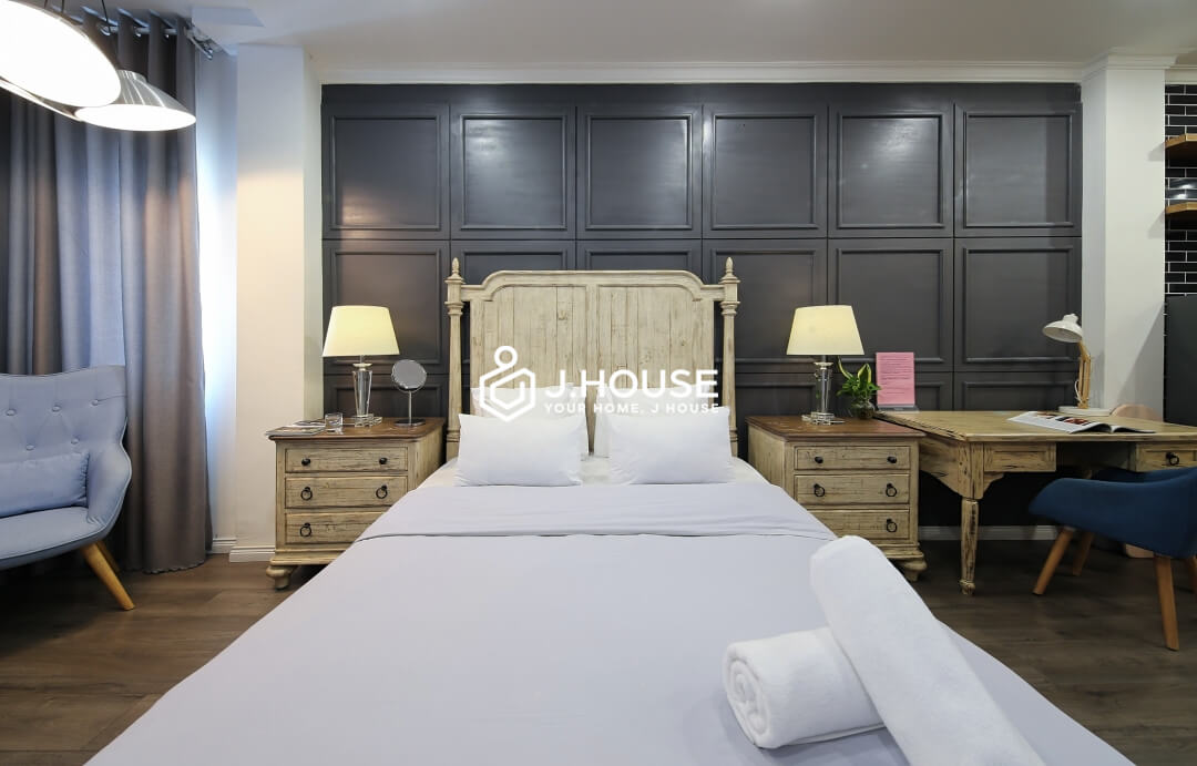 Bright and comfortable modern apartment for rent in District 3, HCMC