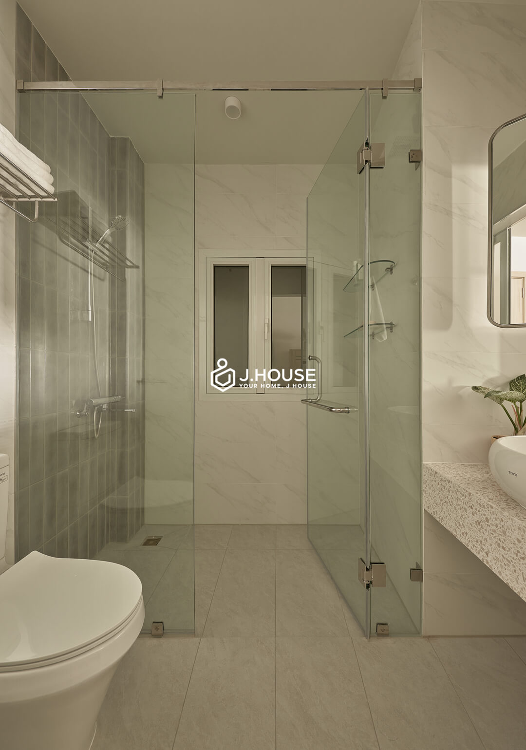 Modern 1br apartment for rent at LB Boutique Apartments, District 1, HCM