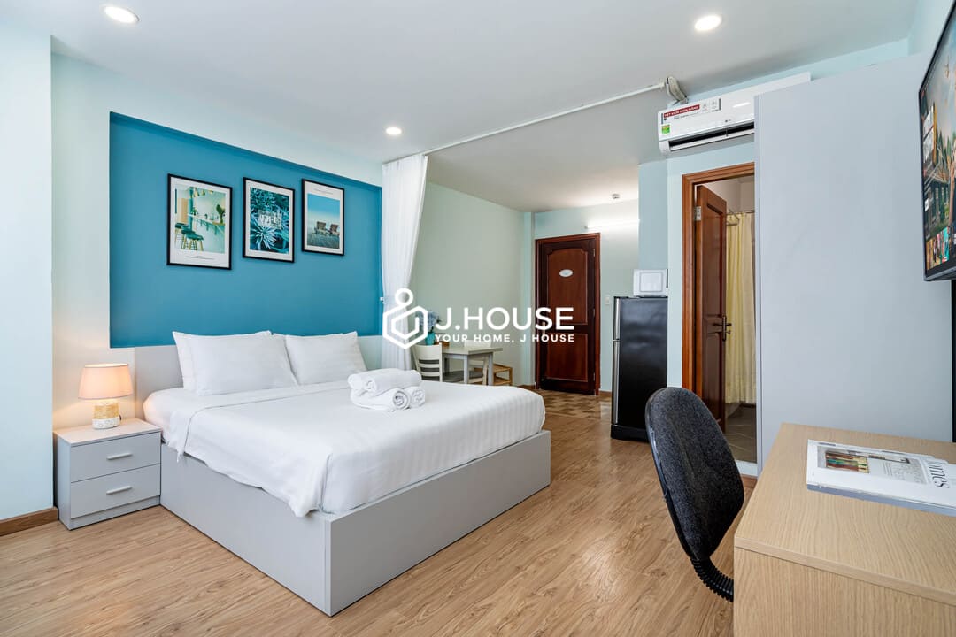 Modern serviced apartment for rent in the heart of District 1, HCMC