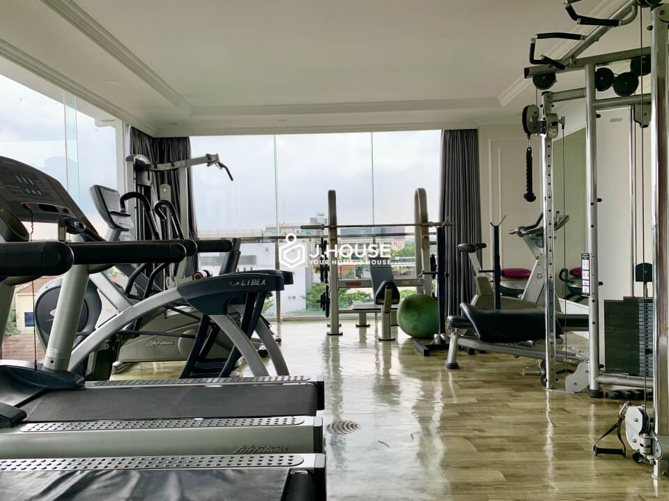 Serviced apartment building has a rooftop pool, gym and sauna in Thao Dien, District 2, HCMC-0