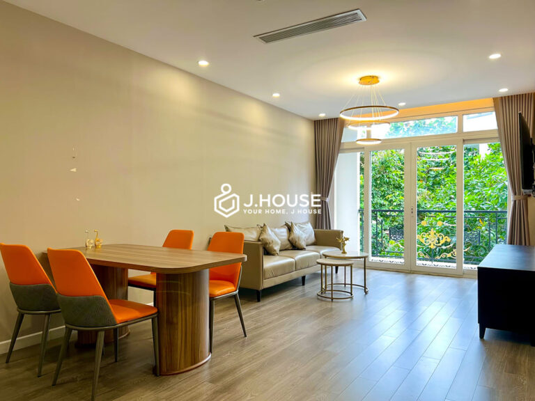 Spacious 1br apartment with pool, gym and sauna at The Huge Apartment, Thao Dien, D2