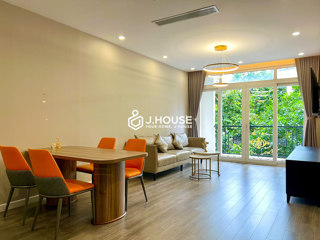 Spacious 1br apartment with pool, gym and sauna at The Huge Apartment, Thao Dien, D2
