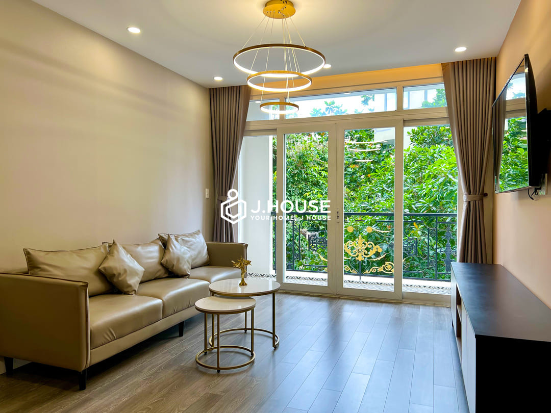 Spacious 1br apartment with pool, gym and sauna at The Huge Apartment, Thao Dien, D2