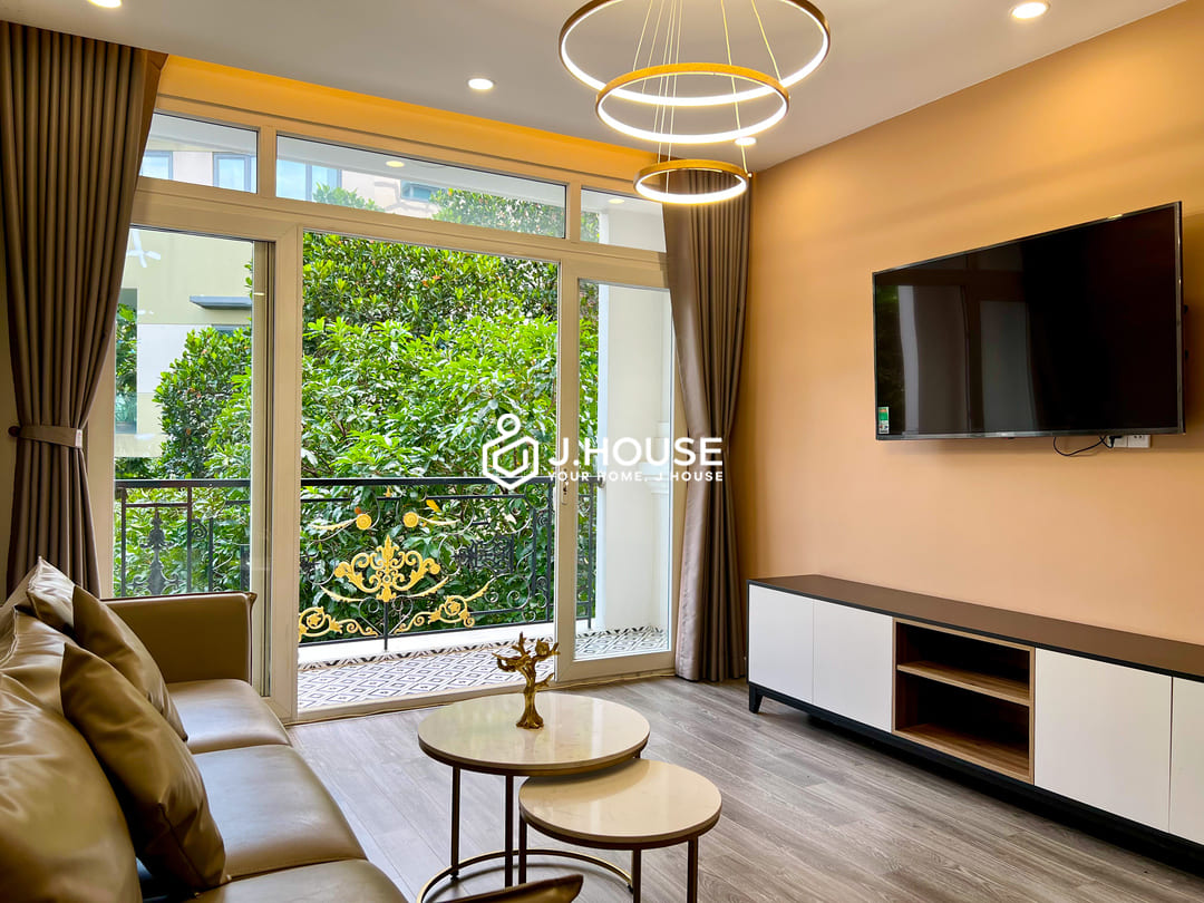 Spacious 1br apartment with pool, gym and sauna at The Huge Apartment, Thao Dien, D2