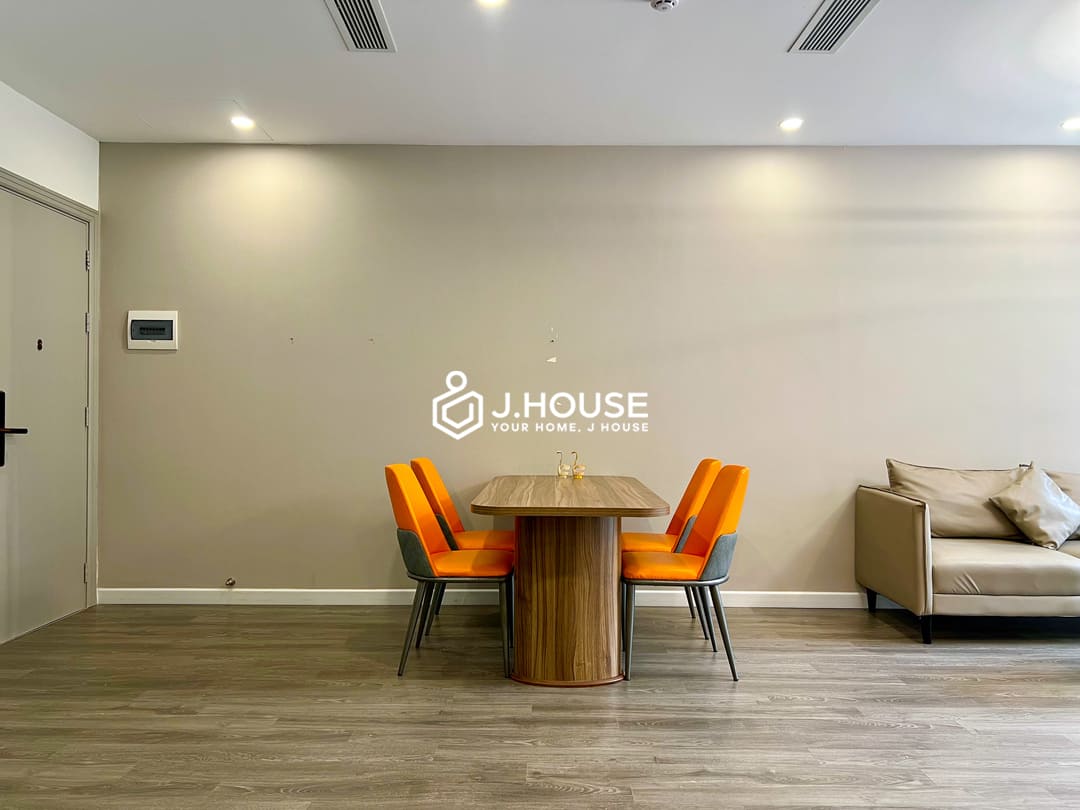 Spacious 1br apartment with pool, gym and sauna at The Huge Apartment, Thao Dien, D2