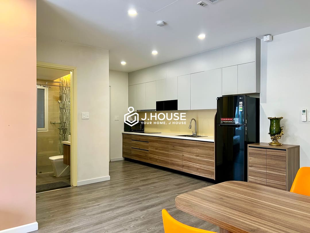 Spacious 1br apartment with pool, gym and sauna at The Huge Apartment, Thao Dien, D2