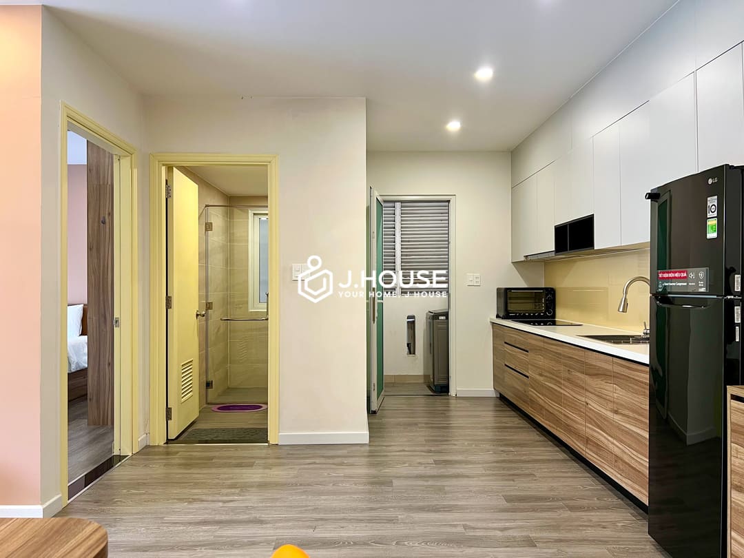 Spacious 1br apartment with pool, gym and sauna at The Huge Apartment, Thao Dien, D2