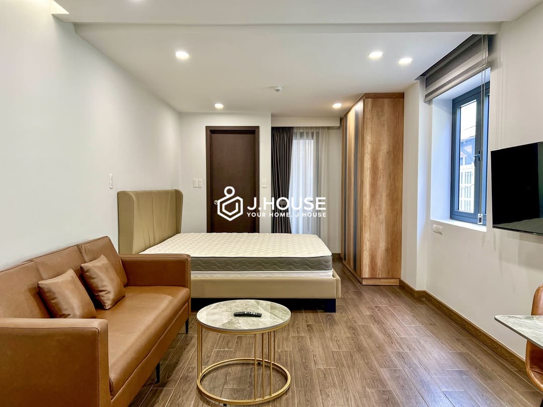 Studio apartment with balcony & bathtub at Phu My Apartment, Binh Thanh District