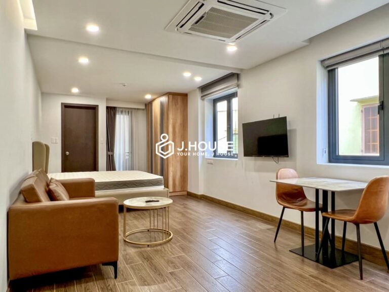 Studio apartment with balcony & bathtub at Phu My Apartment, Binh Thanh District