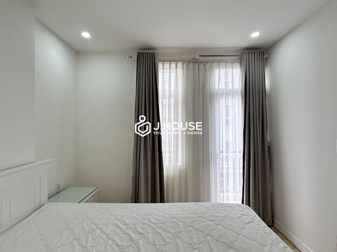 1br apartment with balcony at Rose 1 Apartment, Thao Dien, District 2, HCMC