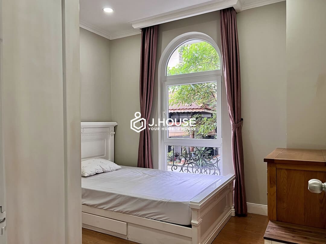 2Br apartment for rent with pool and gym at Rose 2 Apartment Thao Dien