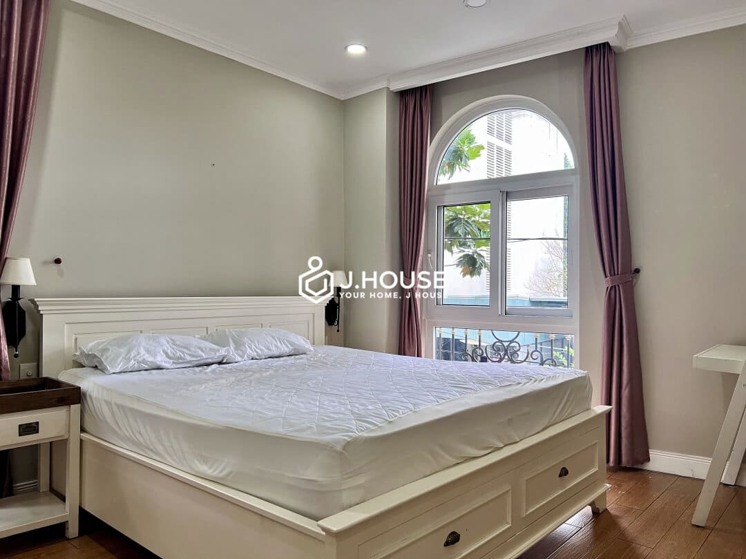 2Br apartment for rent with pool and gym at Rose 2 Apartment Thao Dien