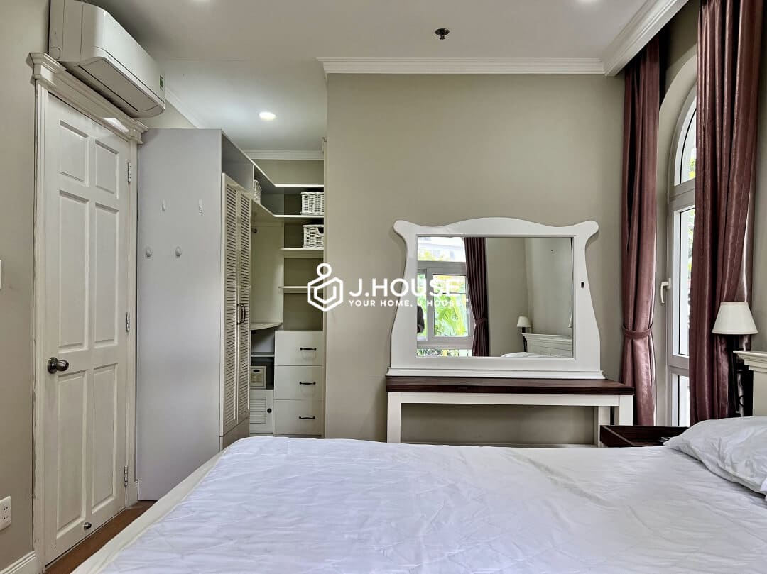 2Br apartment for rent with pool and gym at Rose 2 Apartment Thao Dien