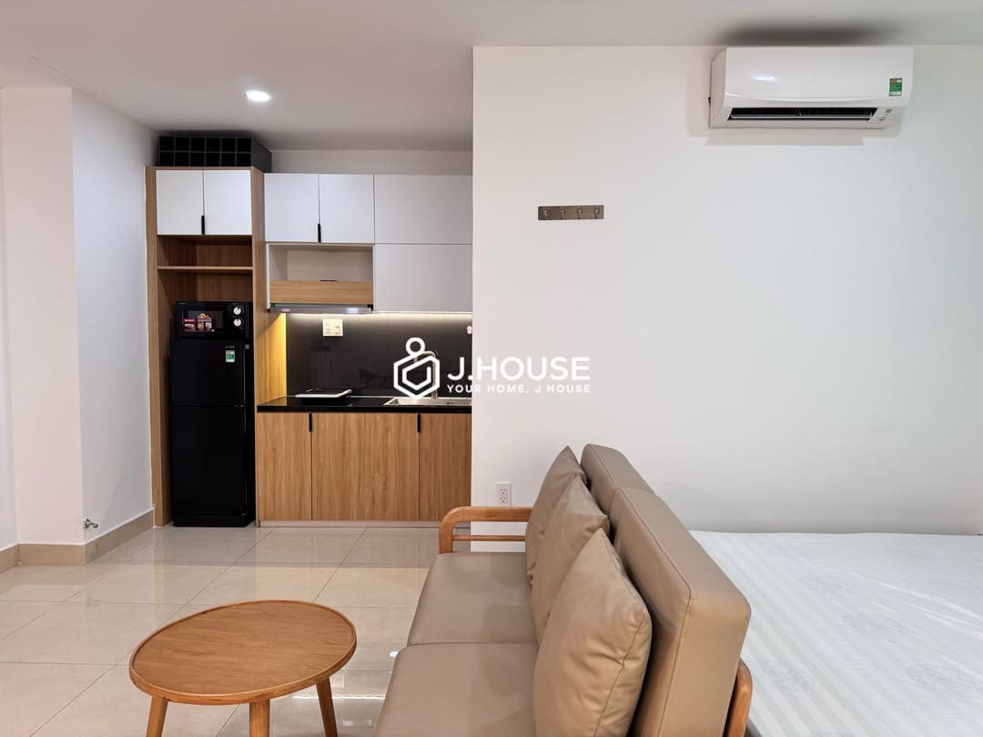 Affordable studio apartment for rent in Binh Thanh District- Anna Apartment