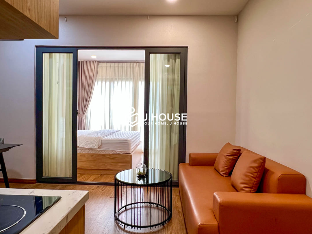 Bright 1 bedroom apartment at Tran Apartment, Thao Dien