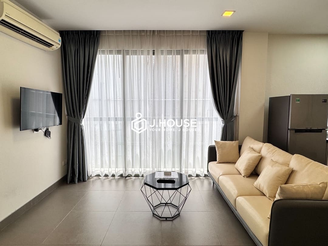 Bright 3br apartment for rent at Glenwood Suites, Thao Dien, District 2, HCMC