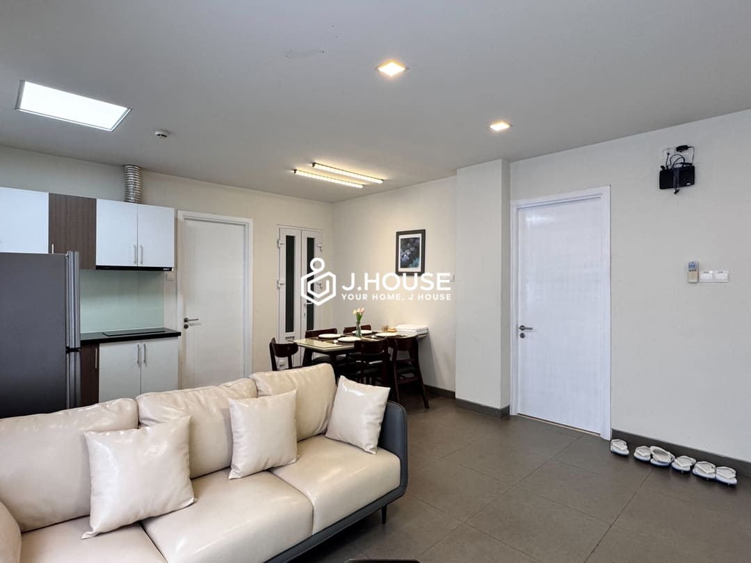Bright 3br apartment for rent at Glenwood Suites, Thao Dien, District 2, HCMC