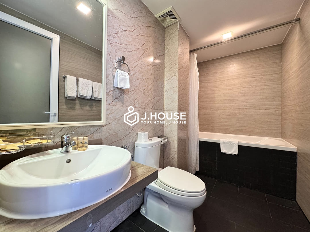Bright 3br apartment for rent at Glenwood Suites, Thao Dien, District 2, HCMC