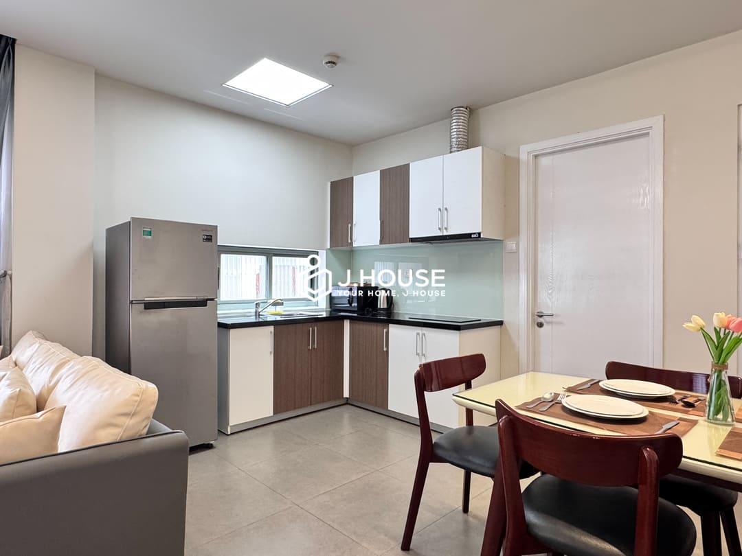 Bright 3br apartment for rent at Glenwood Suites, Thao Dien, District 2, HCMC