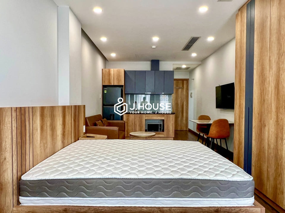 Bright studio apartment for rent at Phu My Apartment, Binh Thanh District