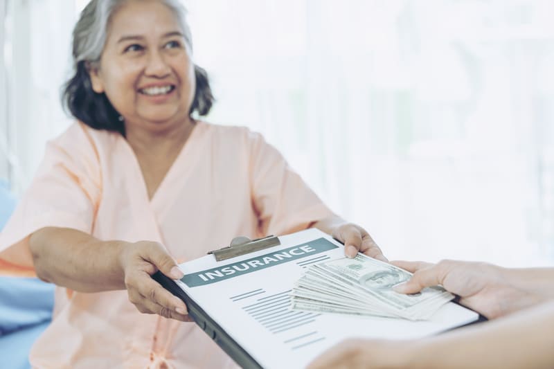 Healthcare-in-Vietnam-for-Expats-Insurance-&-Hospital-Tips-3