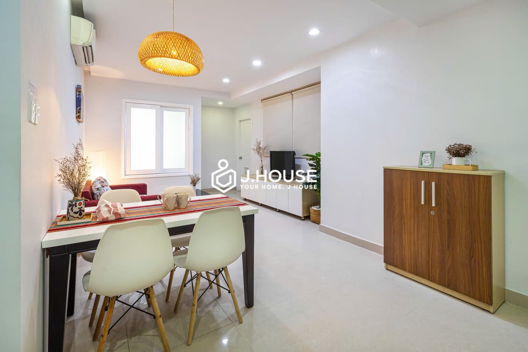 Modern 1br apartment for rent at International Plaza, District 1, HCMC