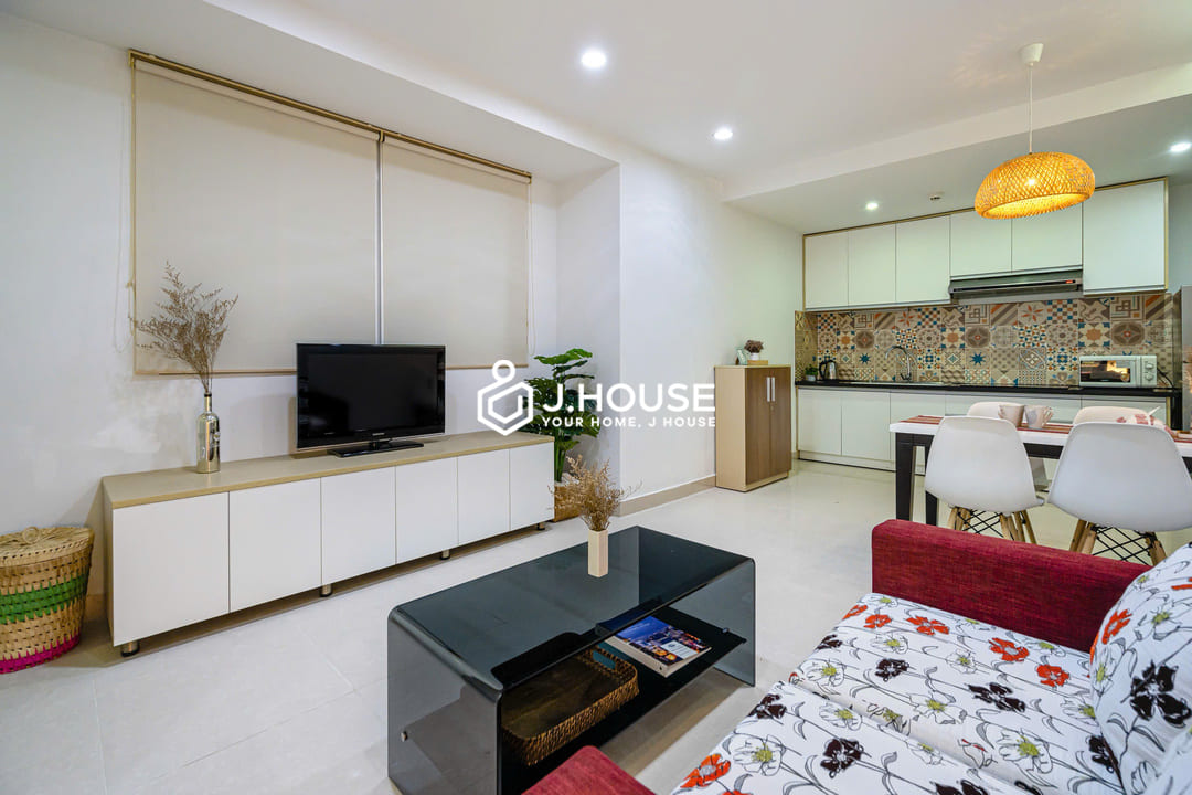 Modern 1br apartment for rent at International Plaza, District 1, HCMC