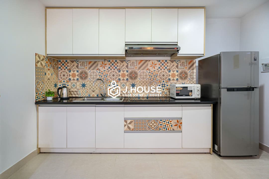 Modern 1br apartment for rent at International Plaza, District 1, HCMC