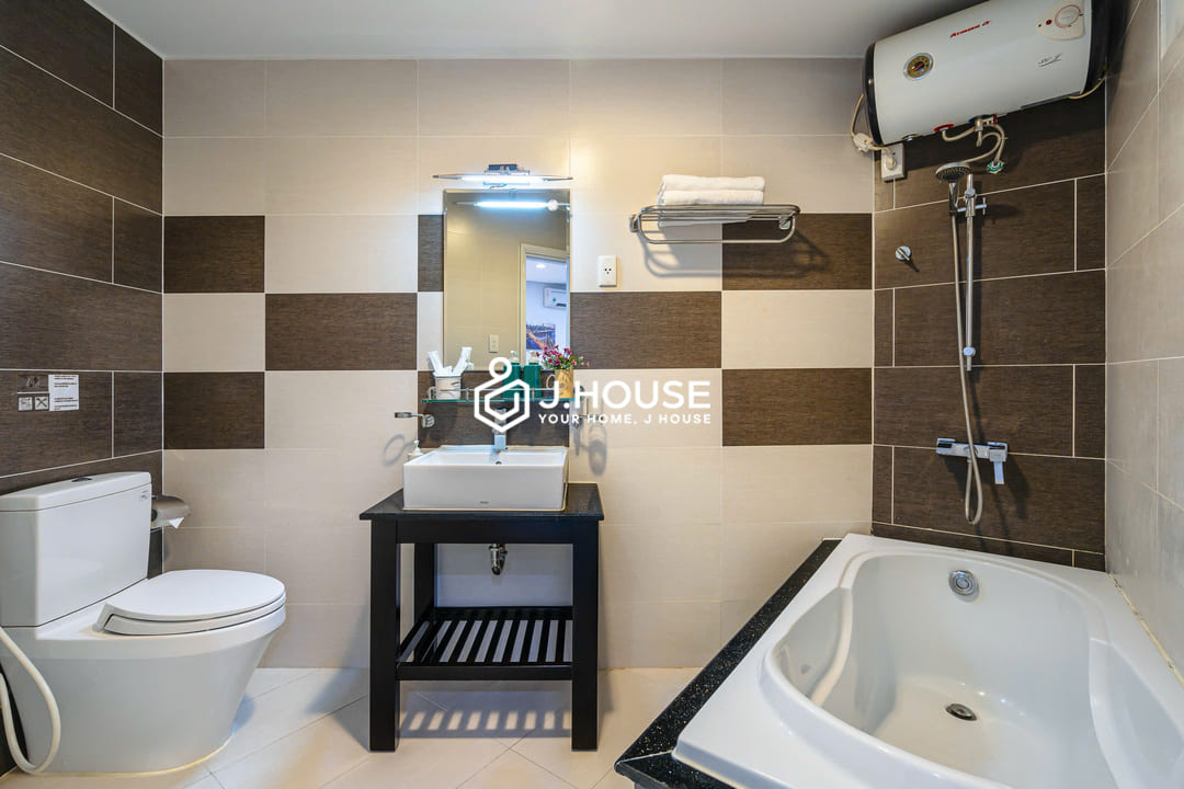 Modern 1br apartment for rent at International Plaza, District 1, HCMC