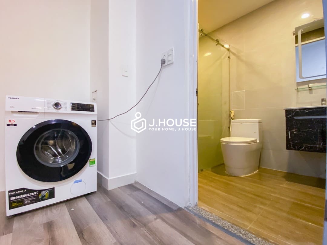 Modern and spacious 1br apartment in Binh Thanh District, HCMC