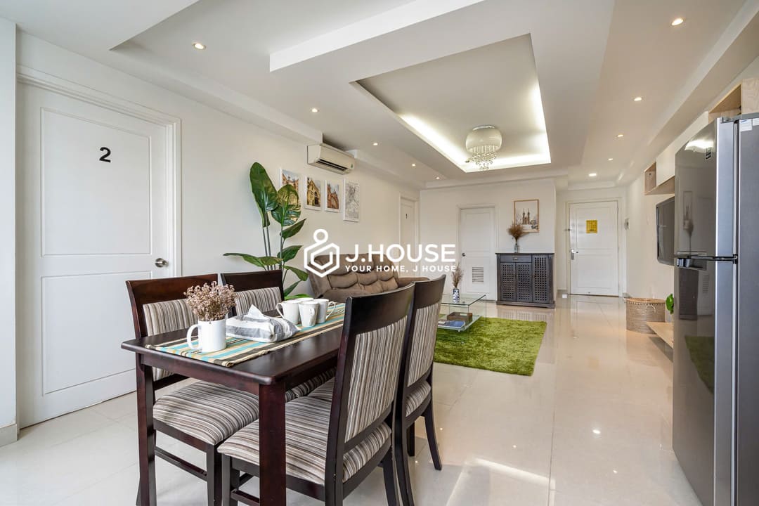 Modern and spacious 2br apartment at International Plaza, District 1
